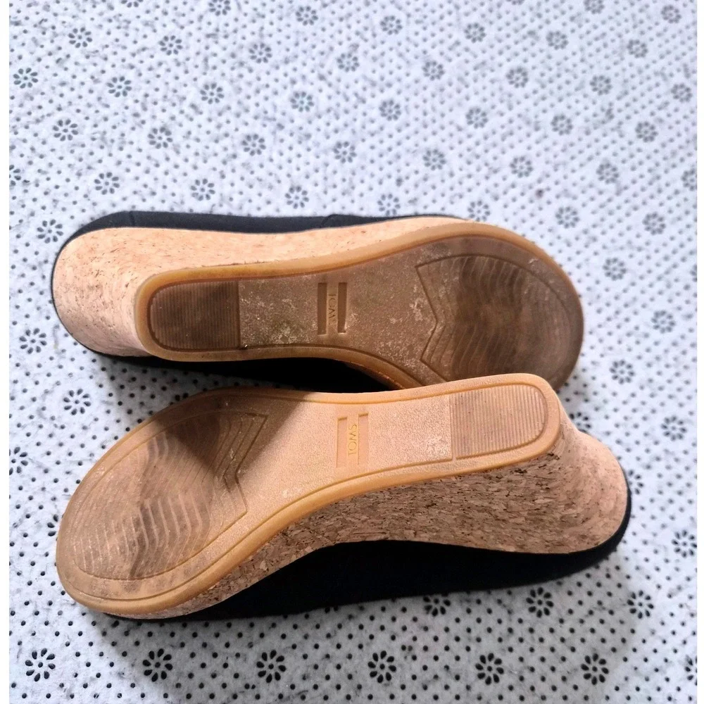 TOMS Womens Black Canvas Peep Toe Cork Wedge Sandals Siz 6